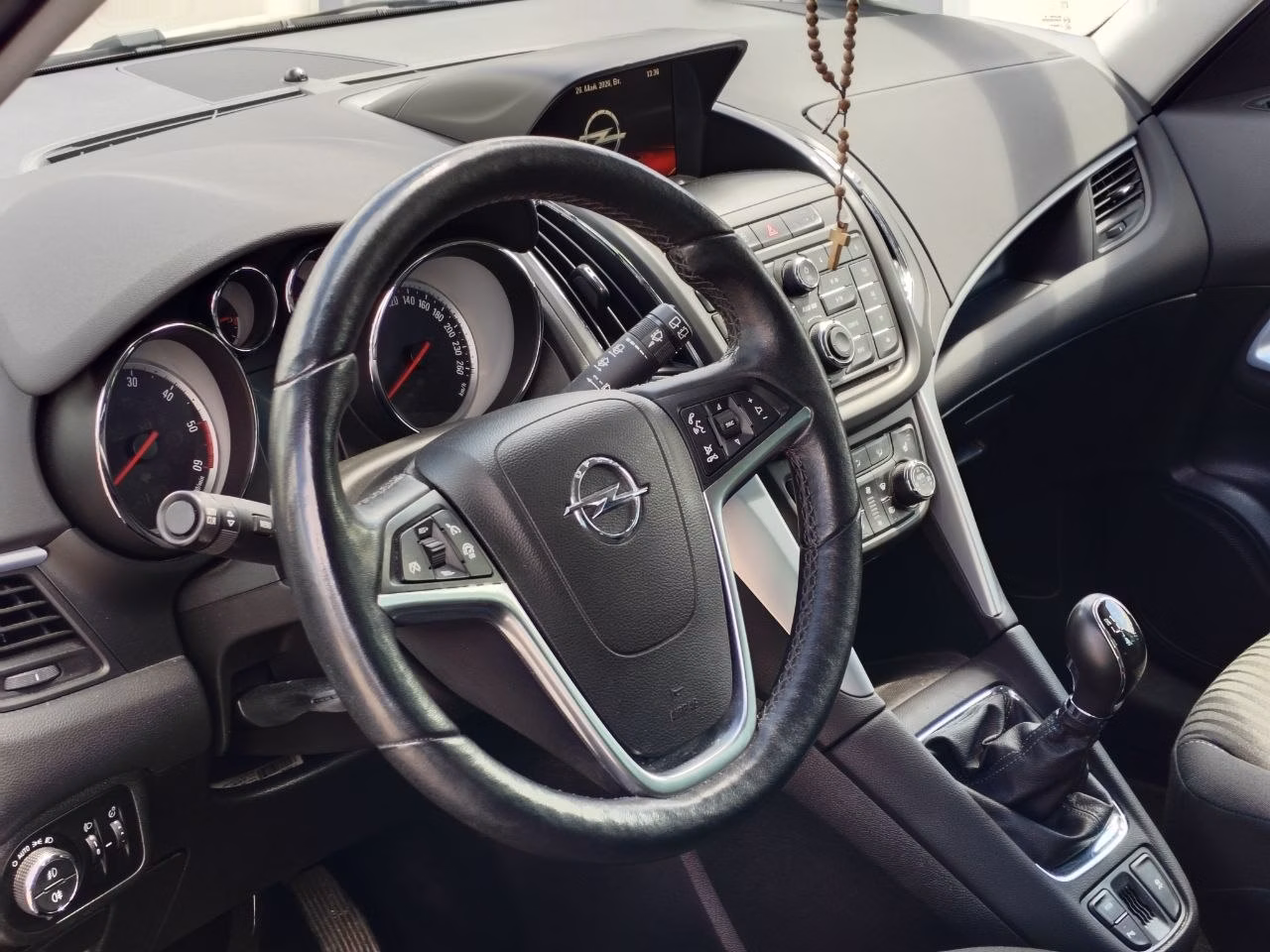 Opel Zafira фото 5