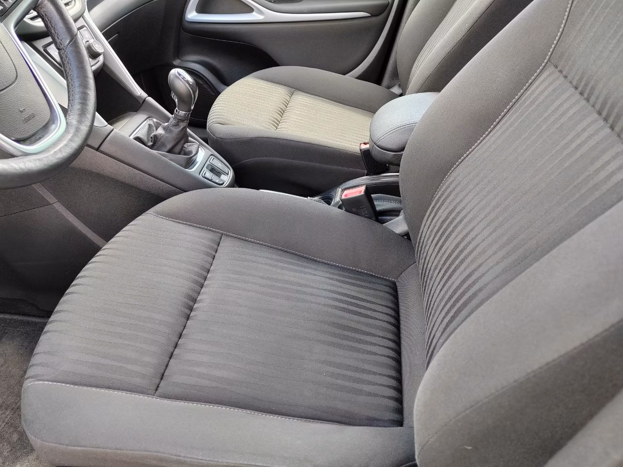 Opel Zafira фото 7