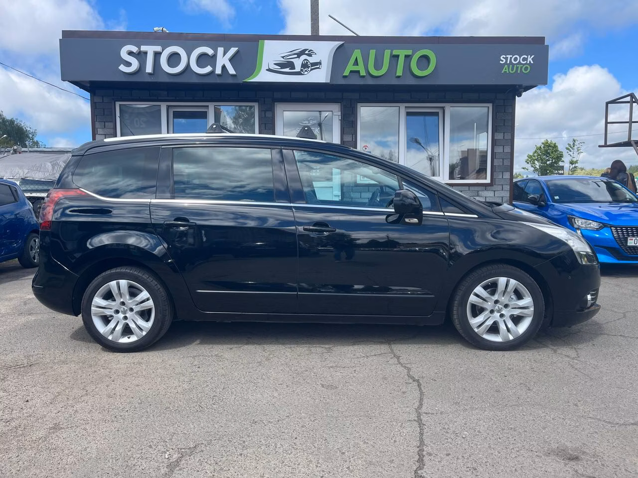 Peugeot 5008 фото 5