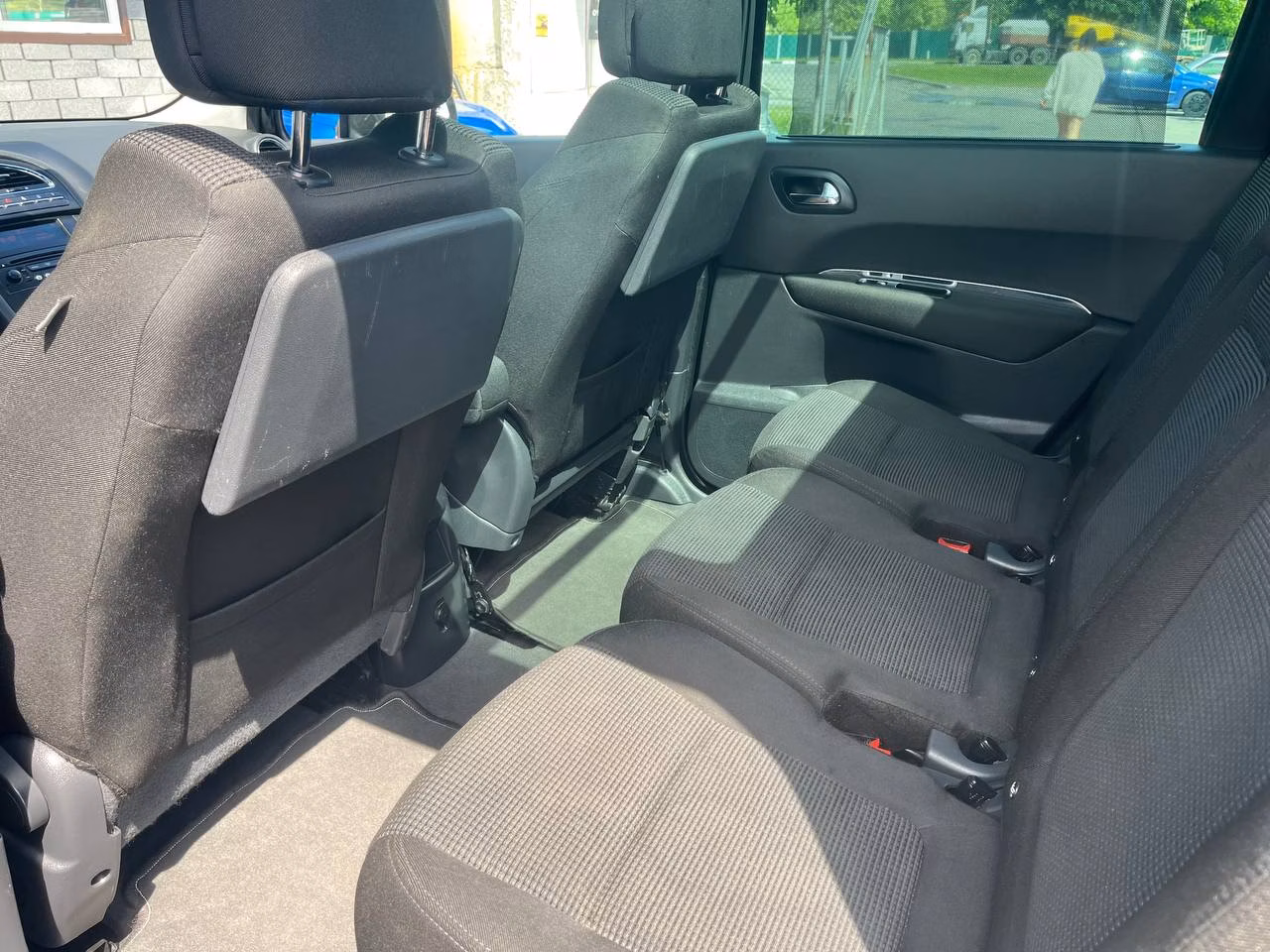 Peugeot 5008 фото 14