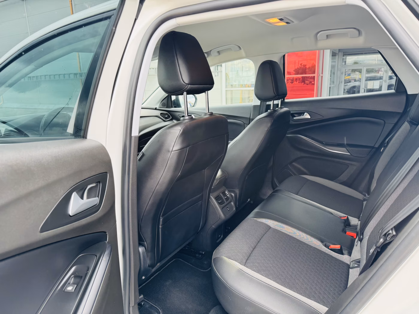 Opel Grandland X фото 6
