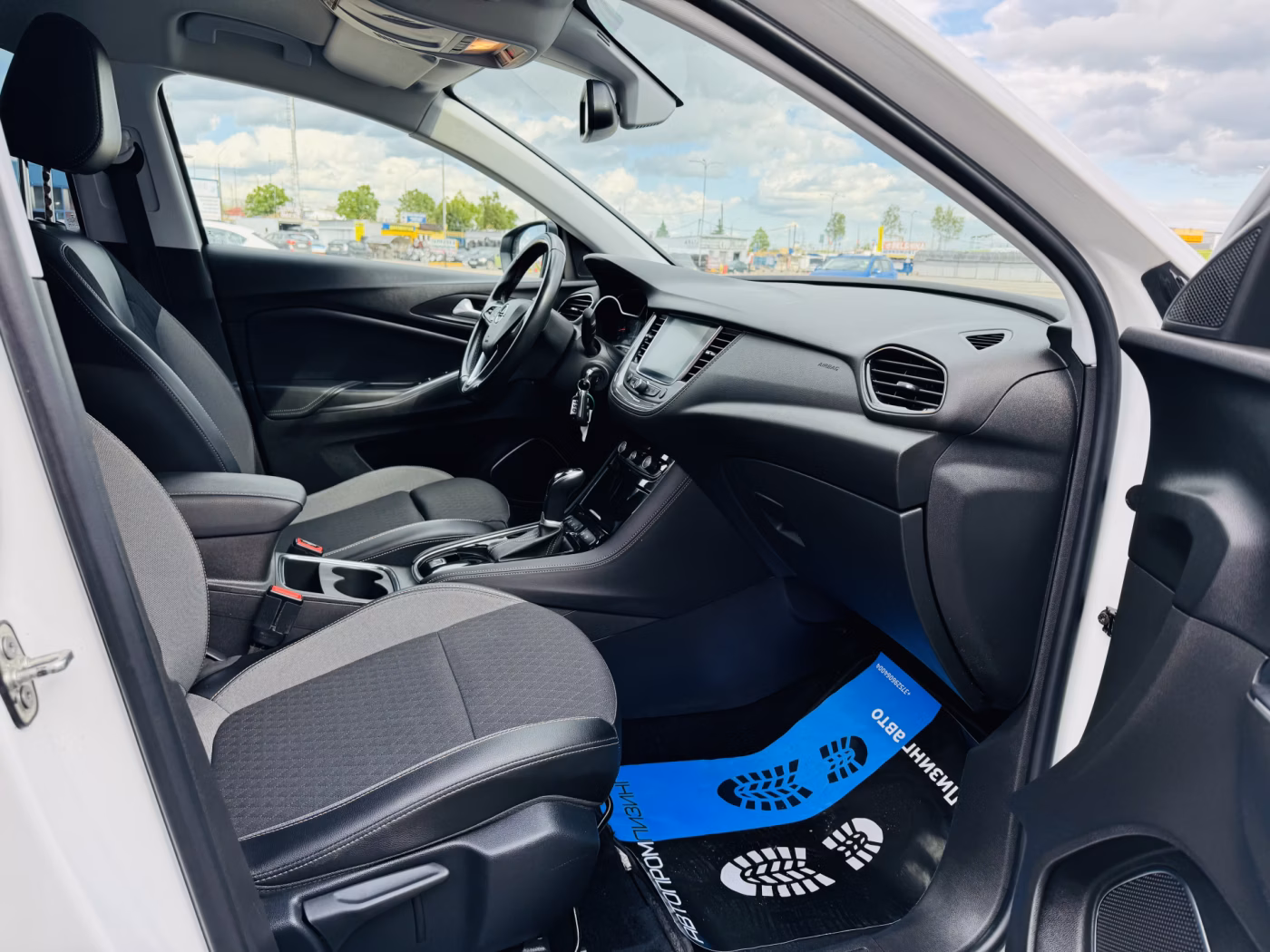 Opel Grandland X фото 8