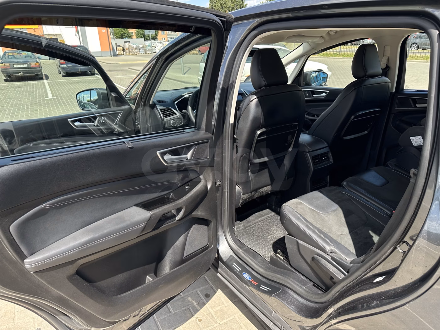 Ford S-MAX фото 11