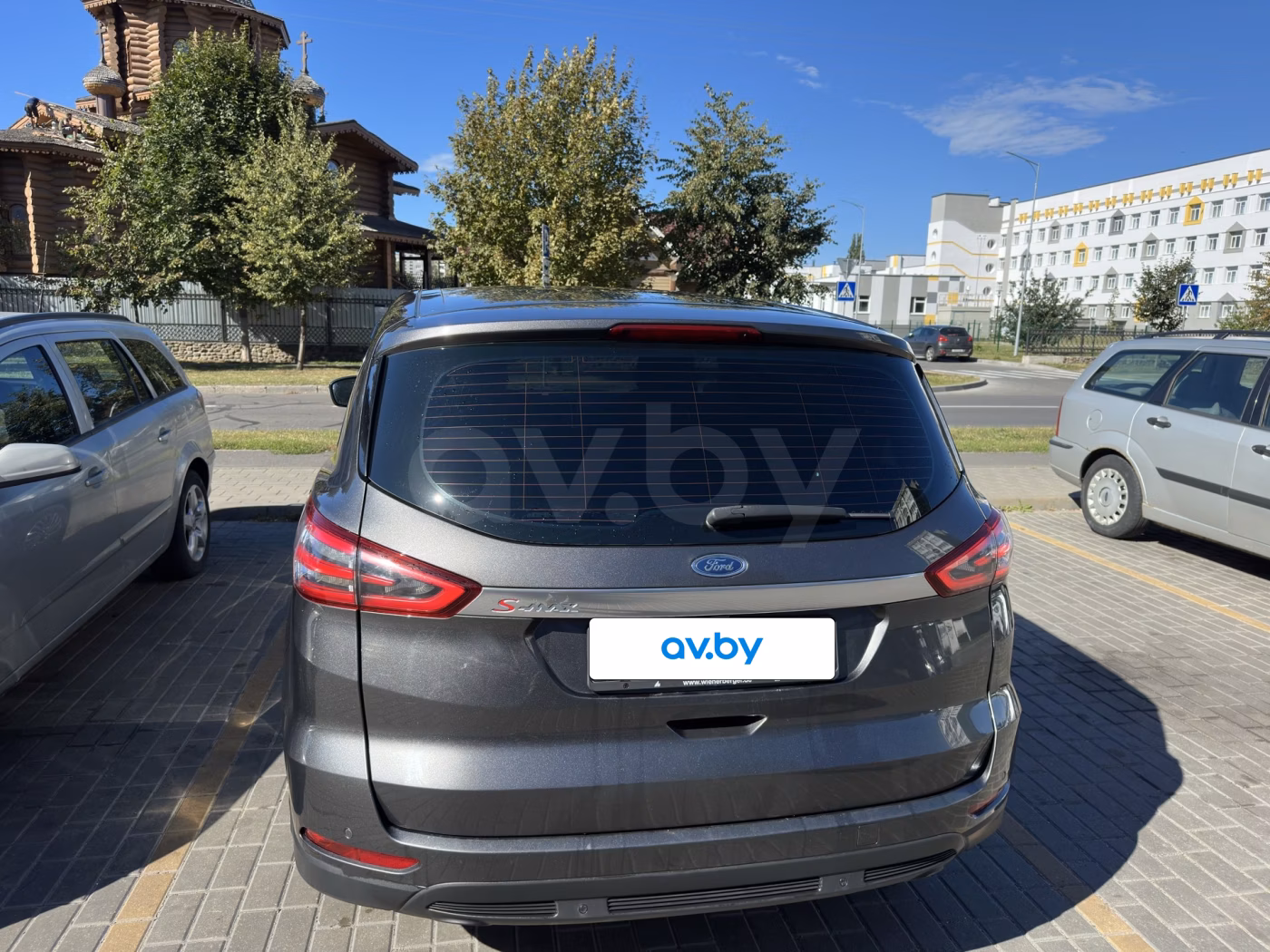 Ford S-MAX фото 18