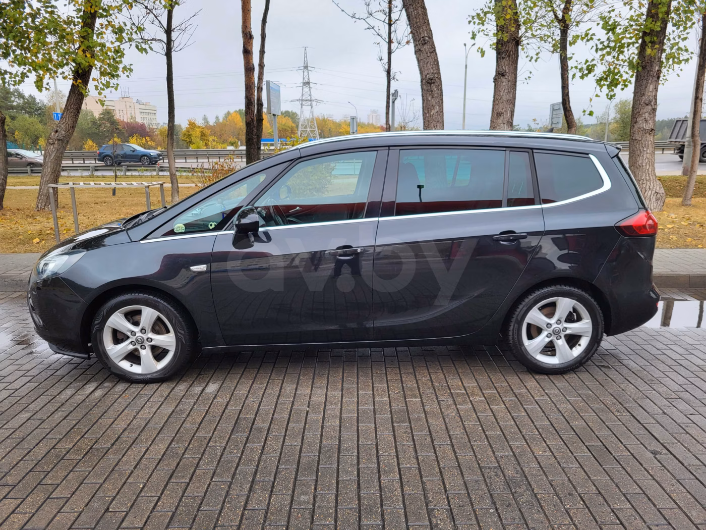 Opel Zafira фото 4