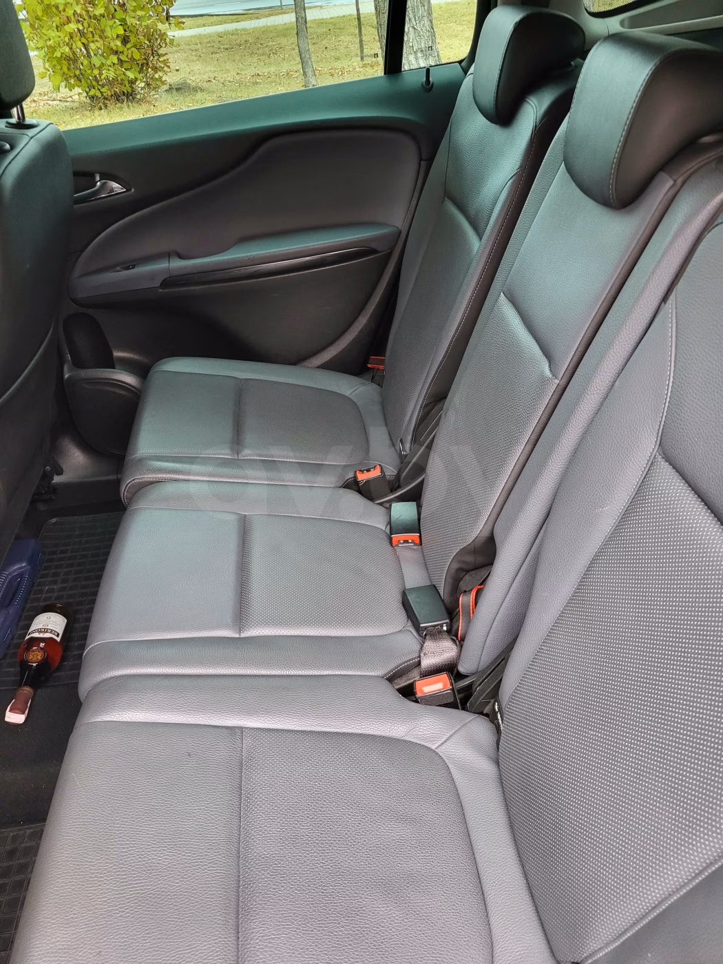 Opel Zafira фото 9