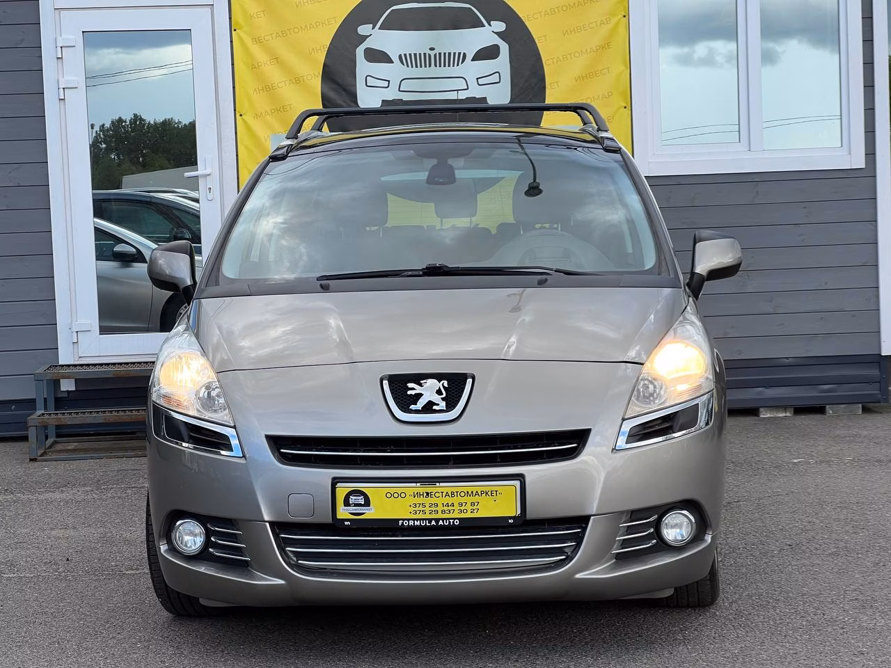 Peugeot 5008 фото 2