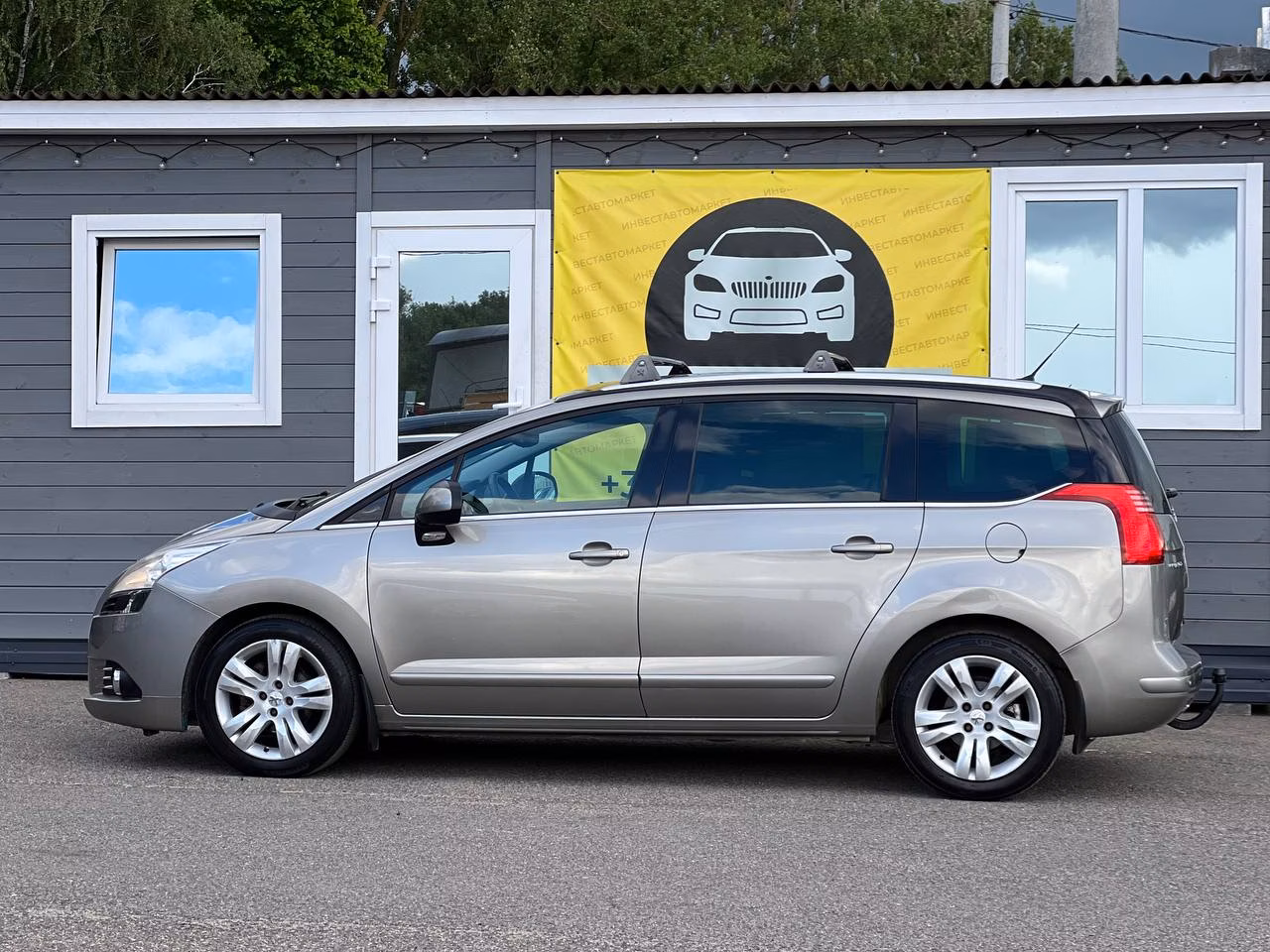 Peugeot 5008 фото 4