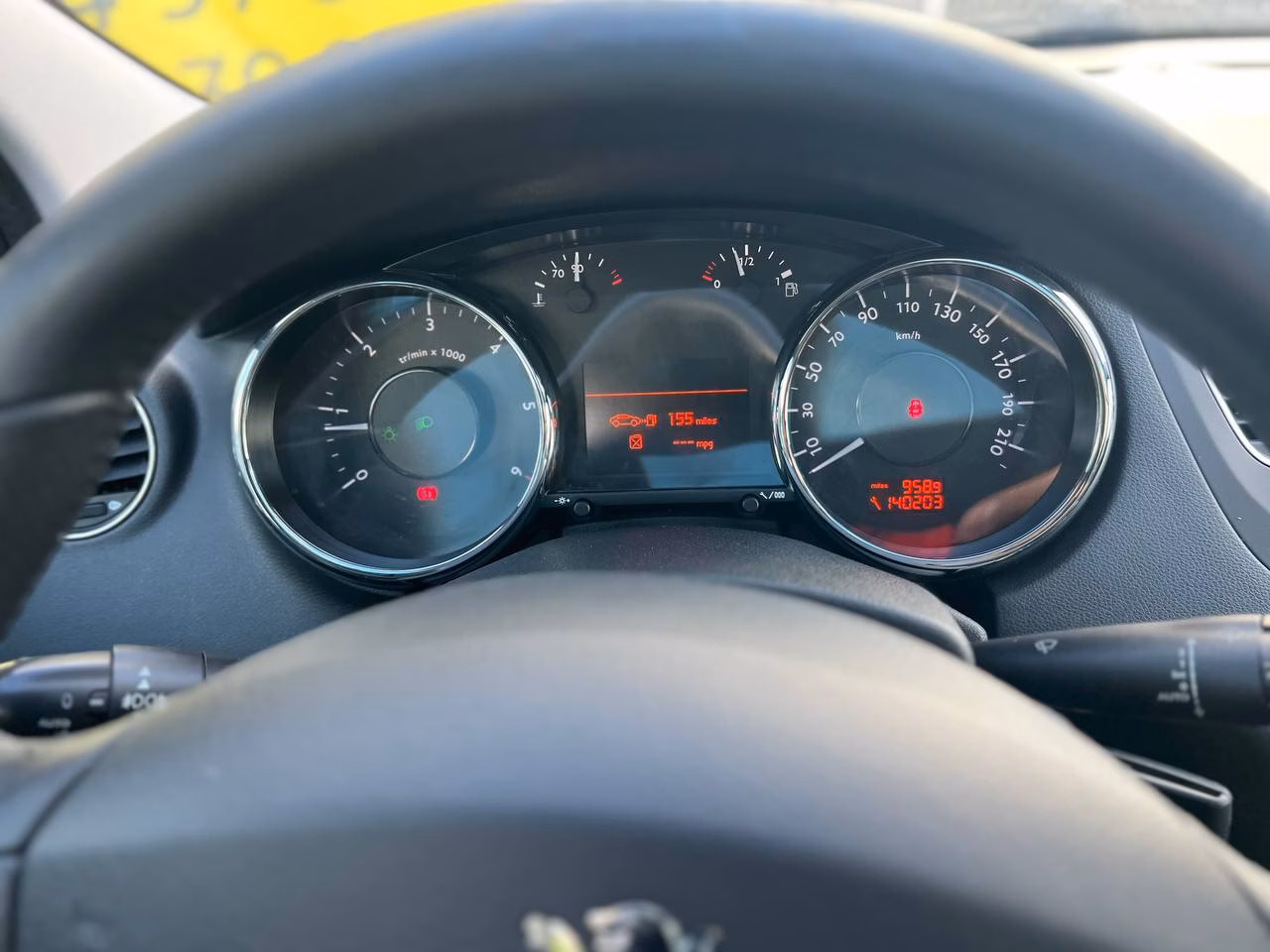 Peugeot 5008 фото 15