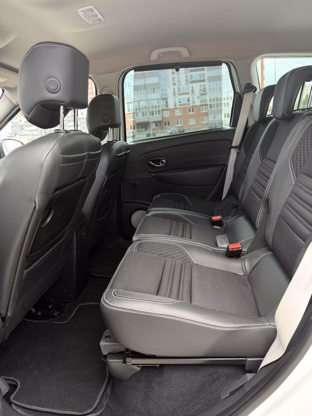 Renault Grand Scenic фото 9