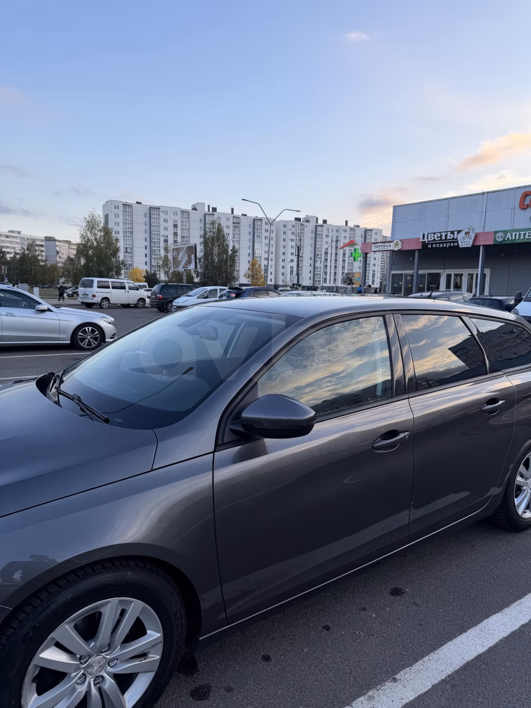 Peugeot 308 фото 2