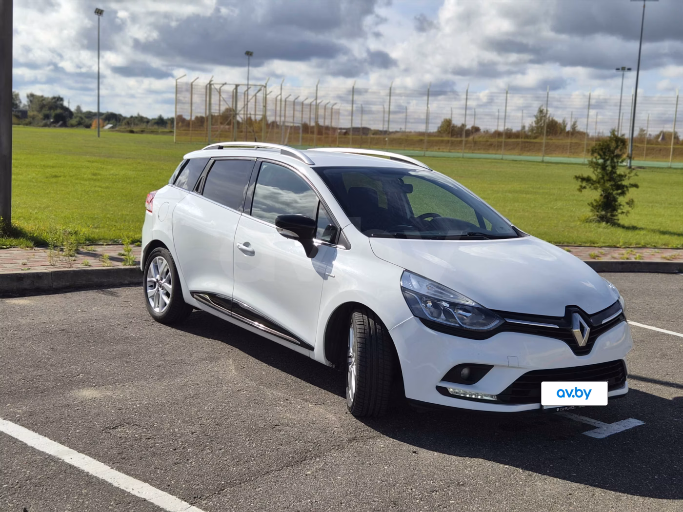 Renault Clio фото 7