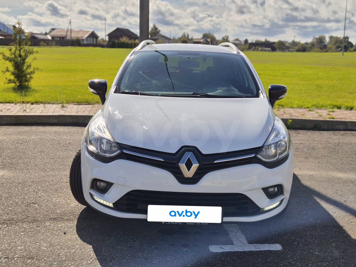 Renault Clio фото 8
