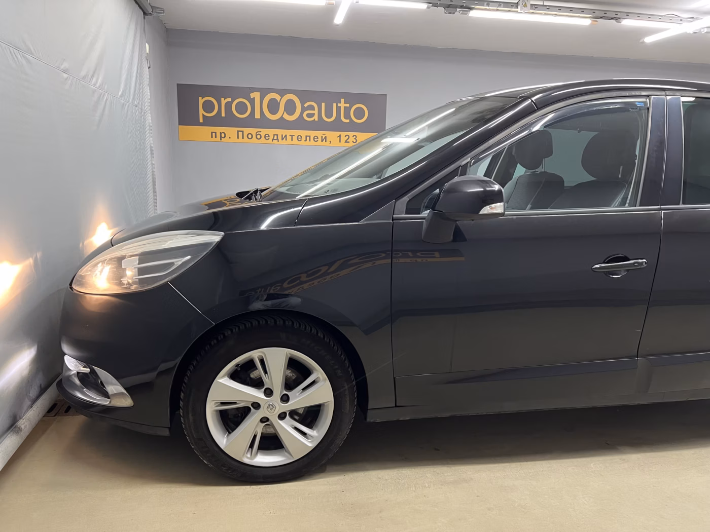 Renault Scenic фото 7