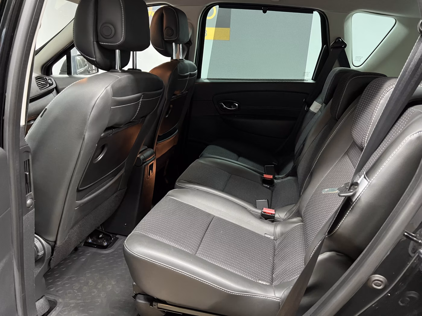 Renault Scenic фото 10