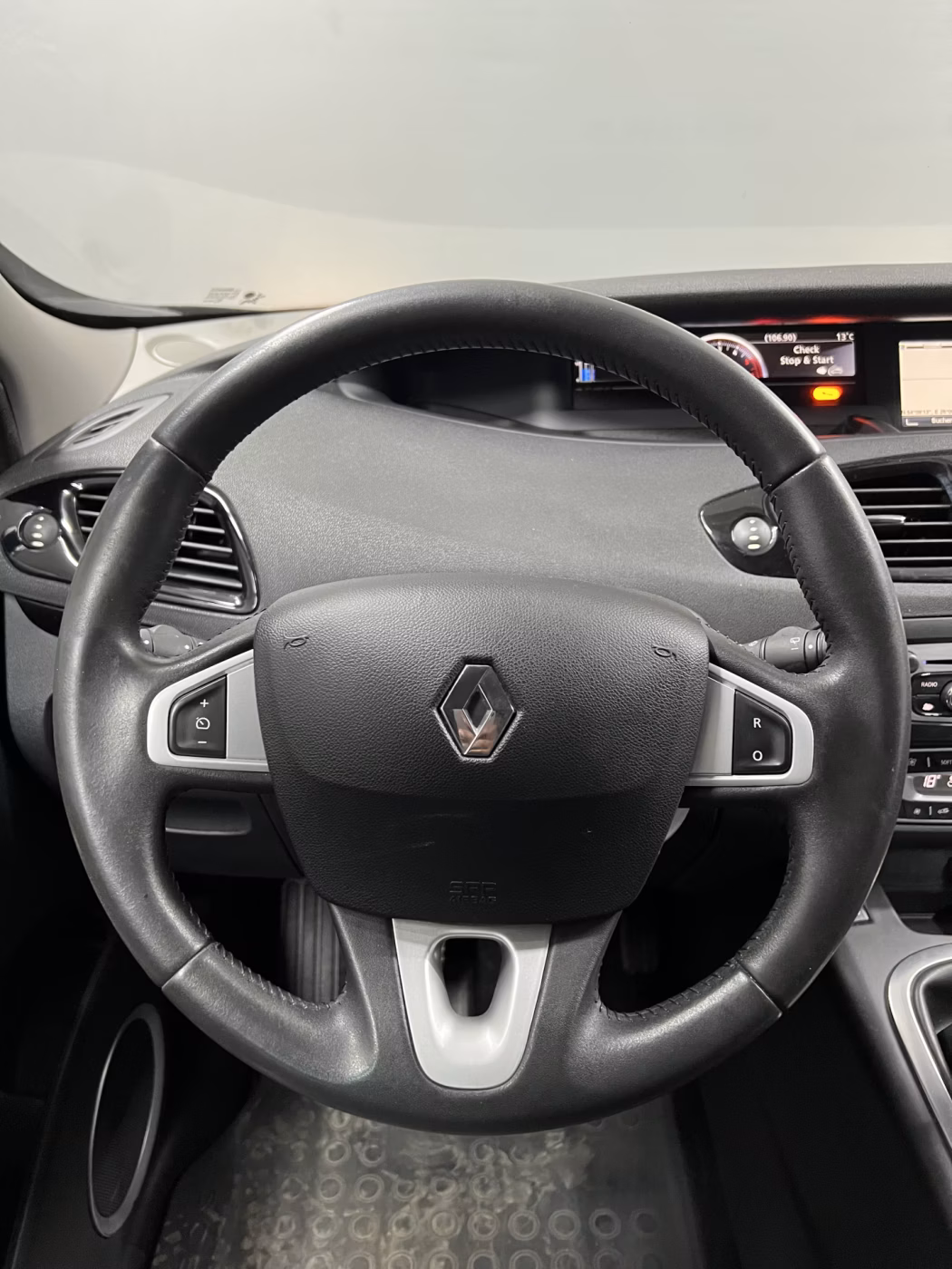 Renault Scenic фото 13