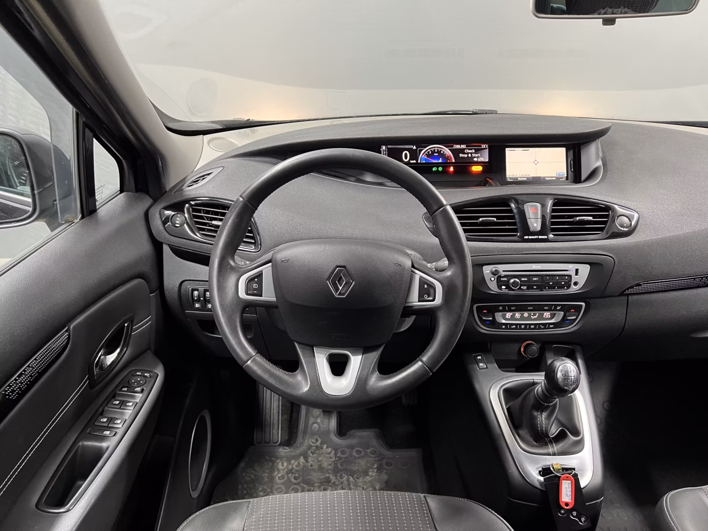Renault Scenic фото 14