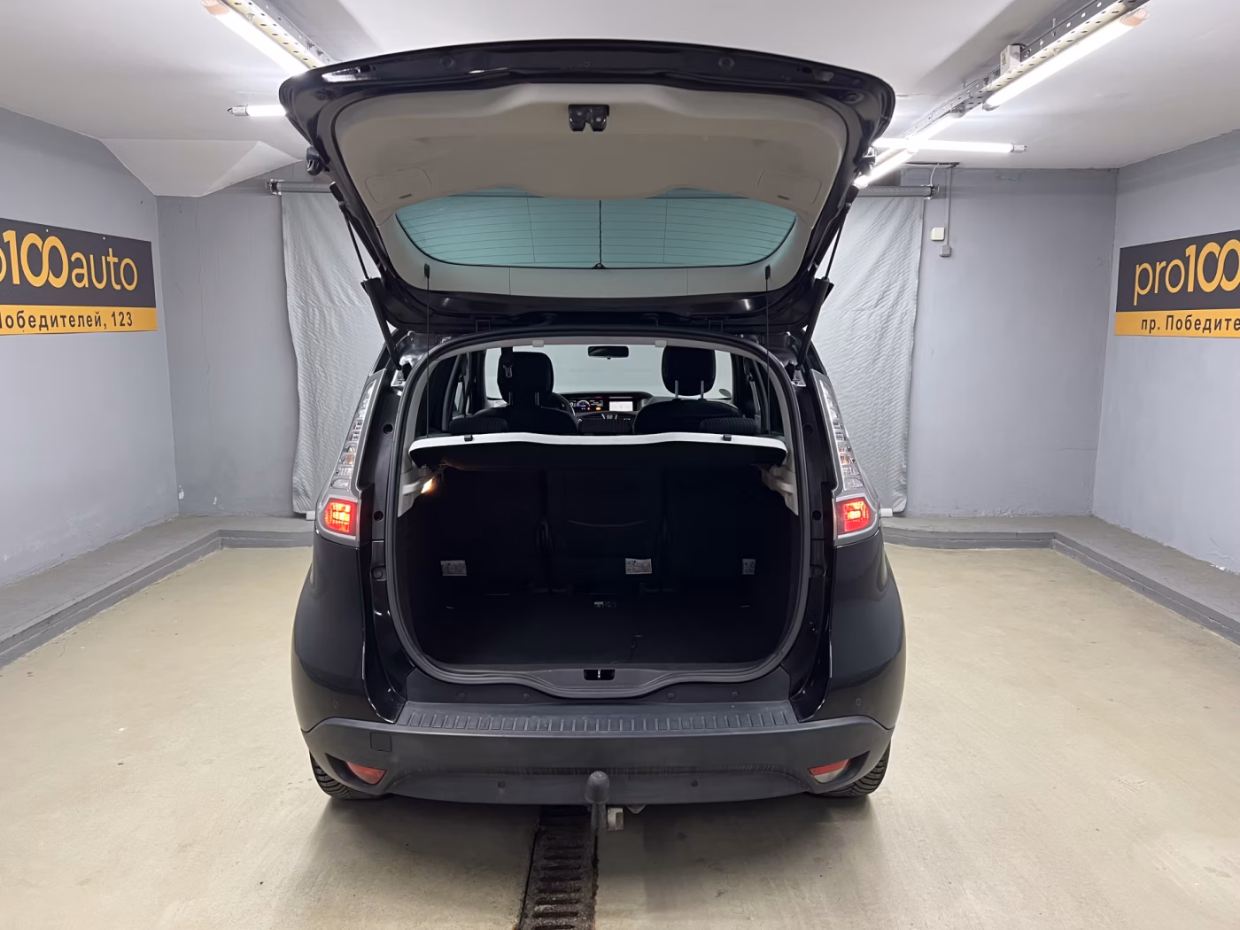 Renault Scenic фото 17