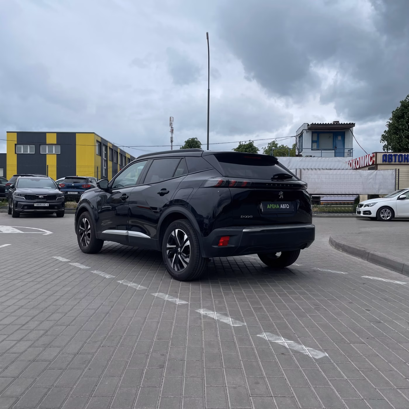 Peugeot 2008 фото 6
