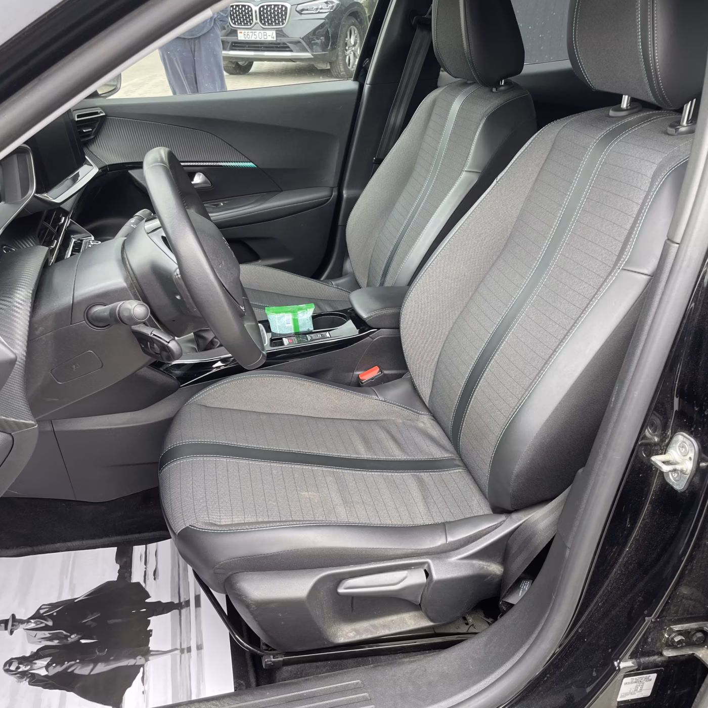 Peugeot 2008 фото 11