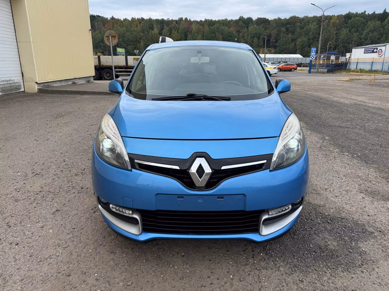 Renault Scenic фото 2