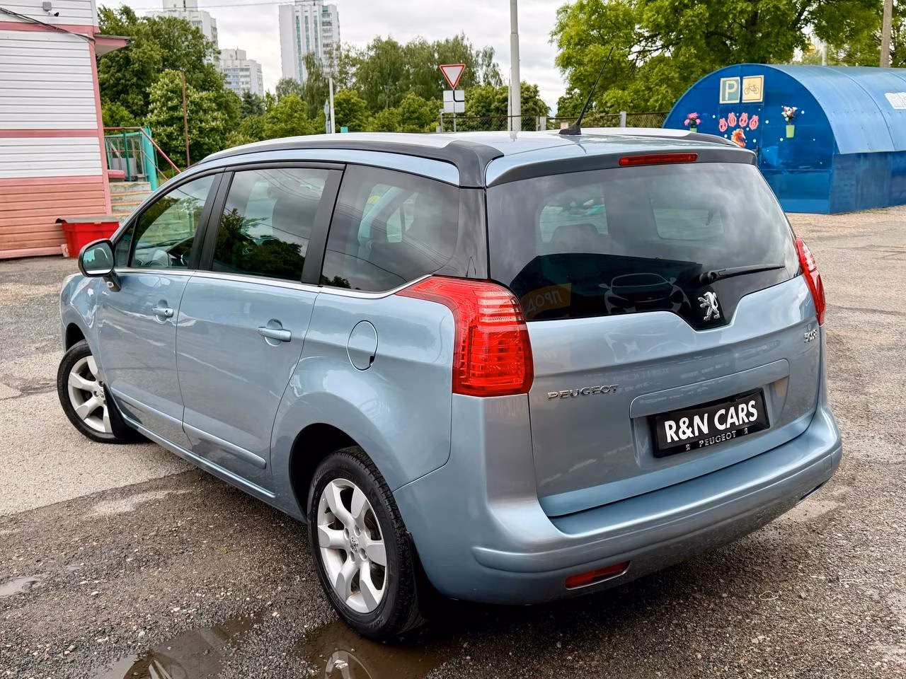 Peugeot 5008 фото 4