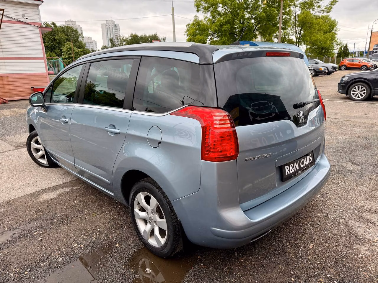 Peugeot 5008 фото 5