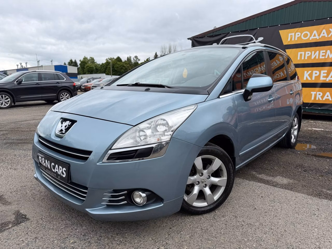 Peugeot 5008 фото 8