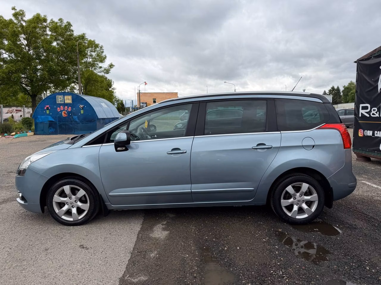 Peugeot 5008 фото 13