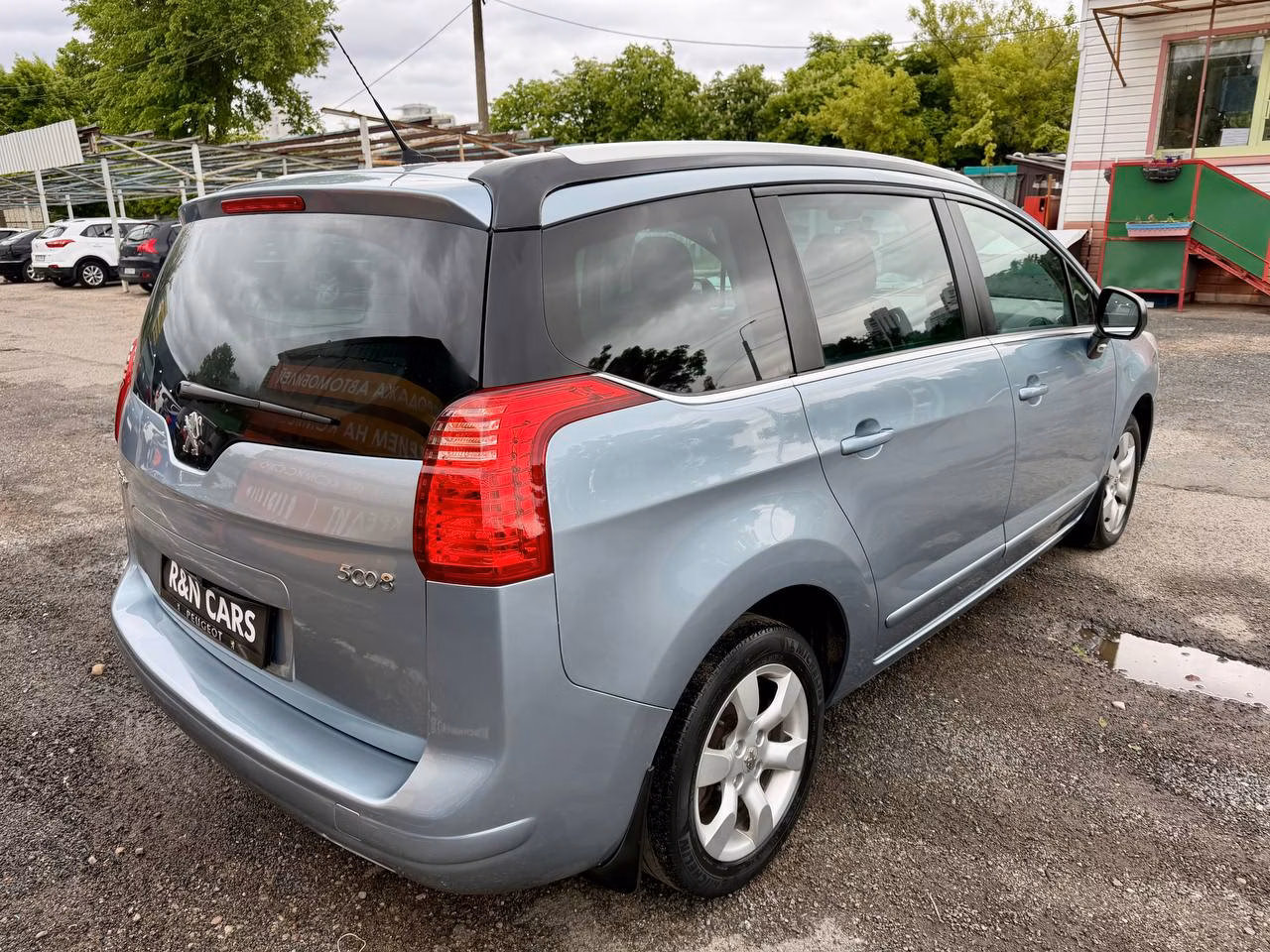 Peugeot 5008 фото 15