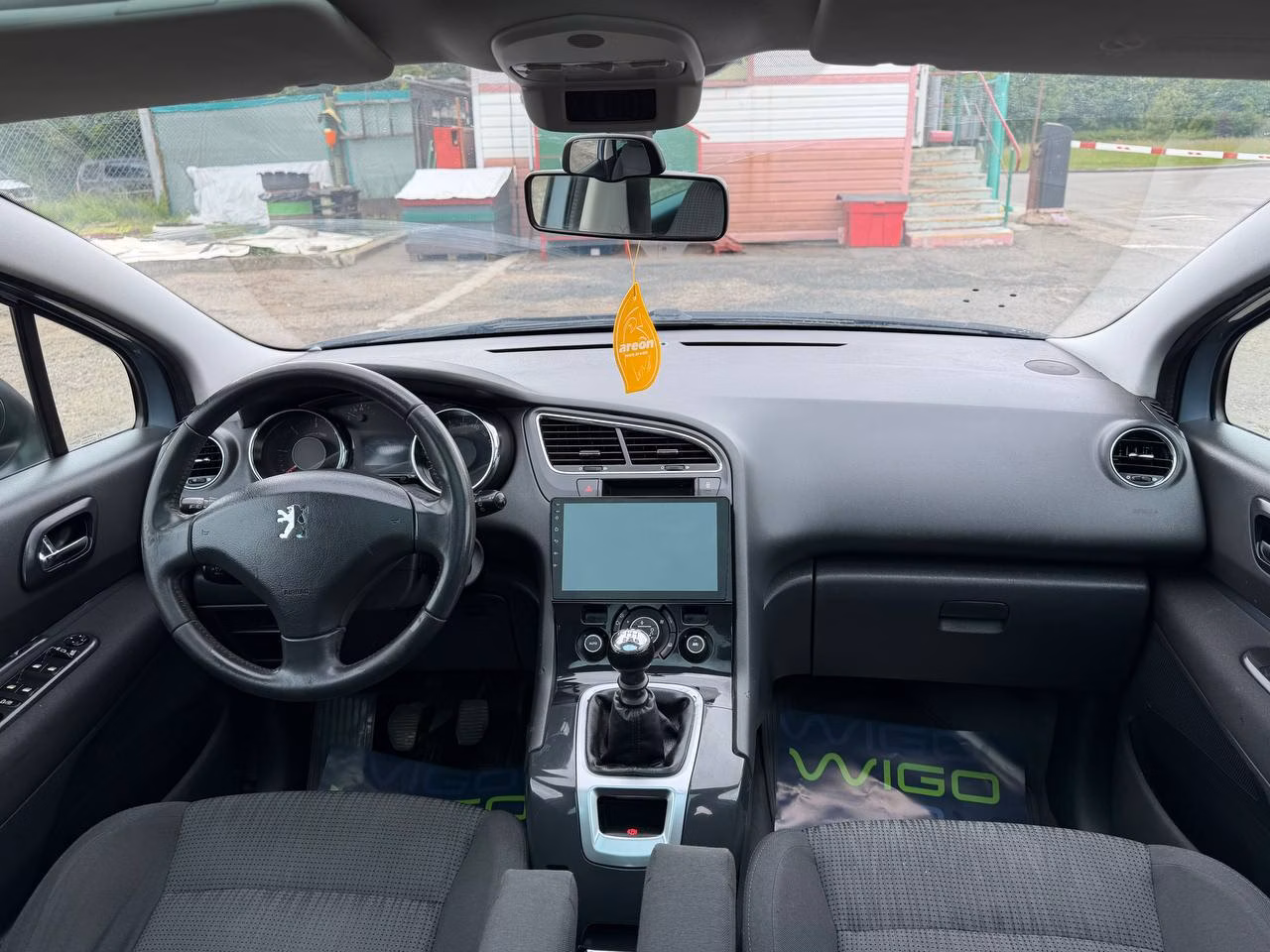 Peugeot 5008 фото 19