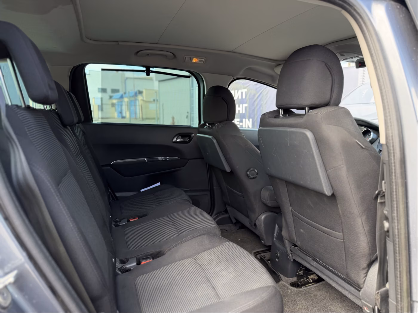 Peugeot 5008 фото 20