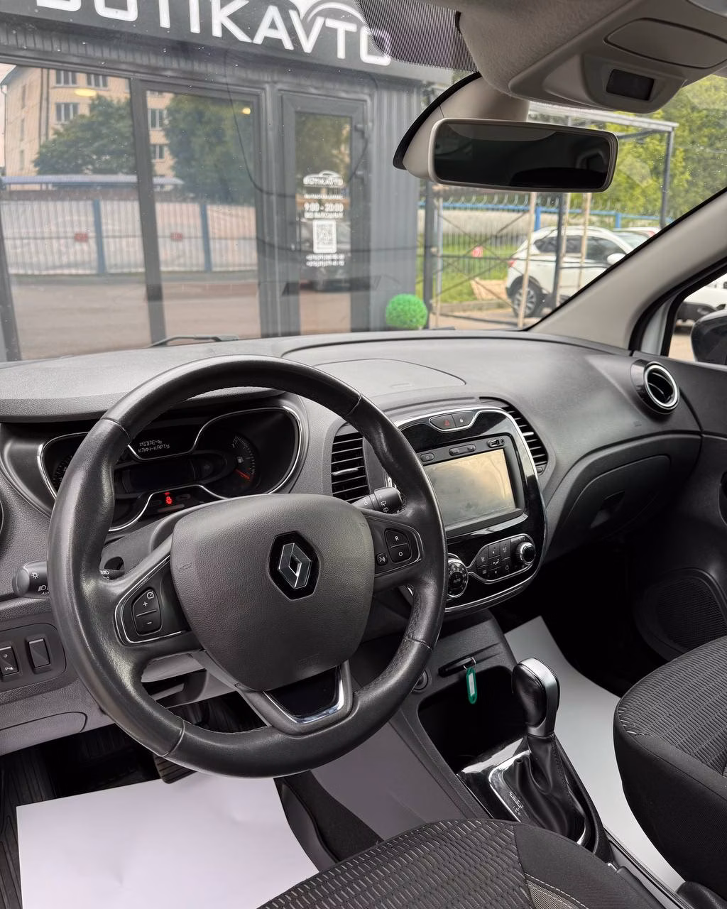 Renault Kaptur фото 9