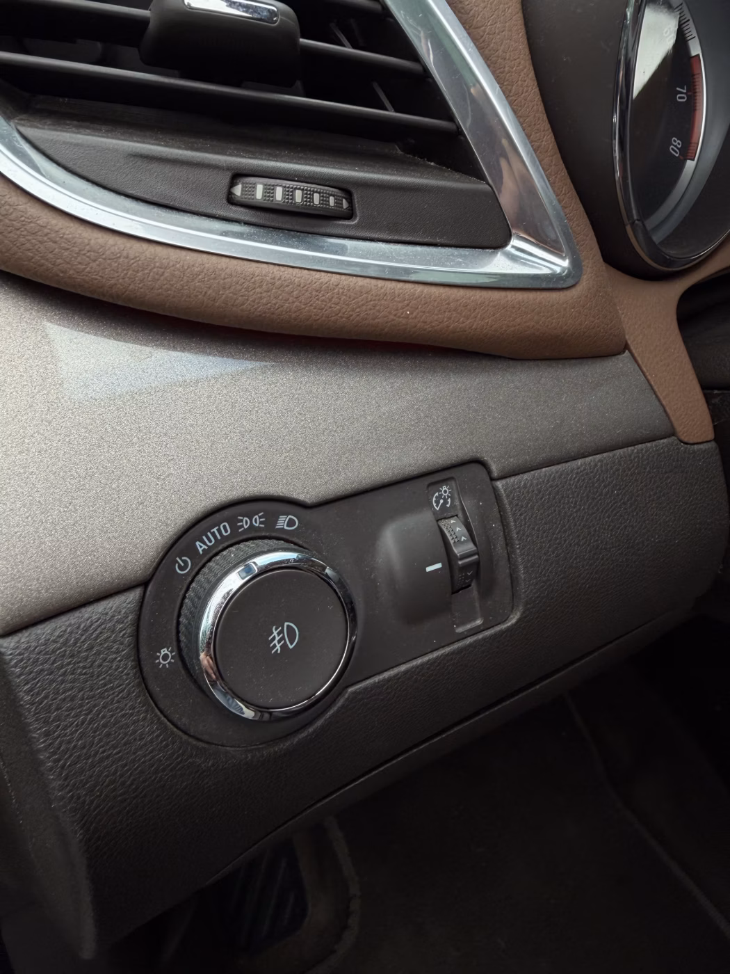 Buick Encore фото 15