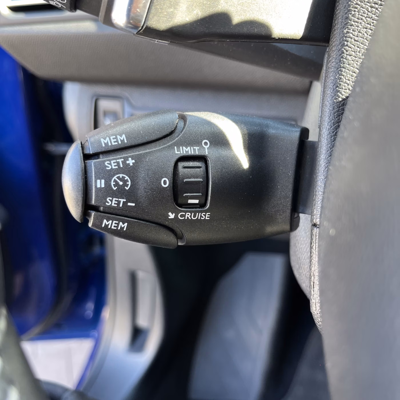 Peugeot 308 фото 14