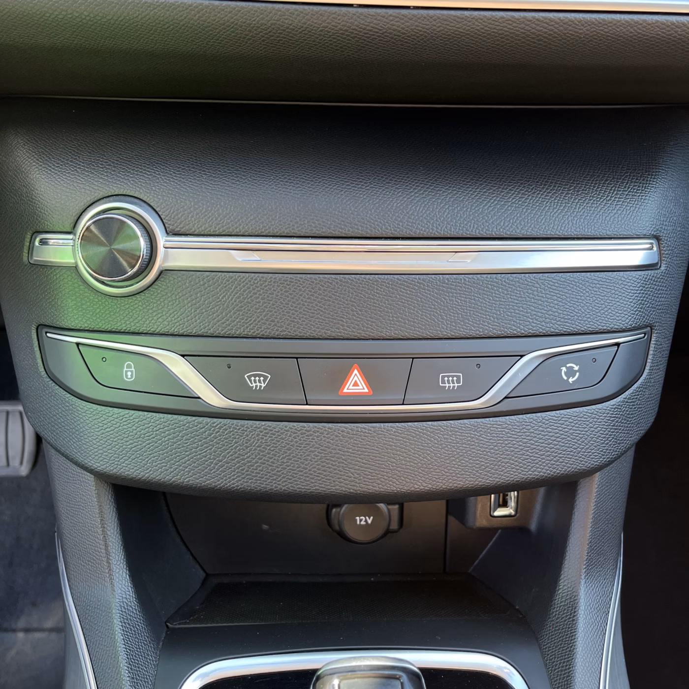 Peugeot 308 фото 15