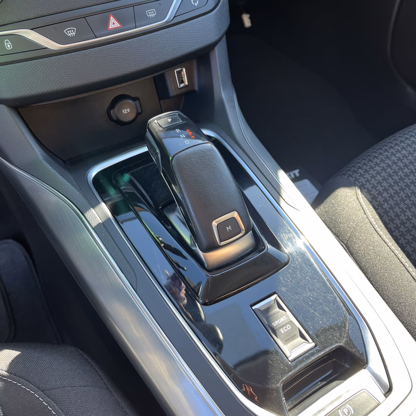 Peugeot 308 фото 16
