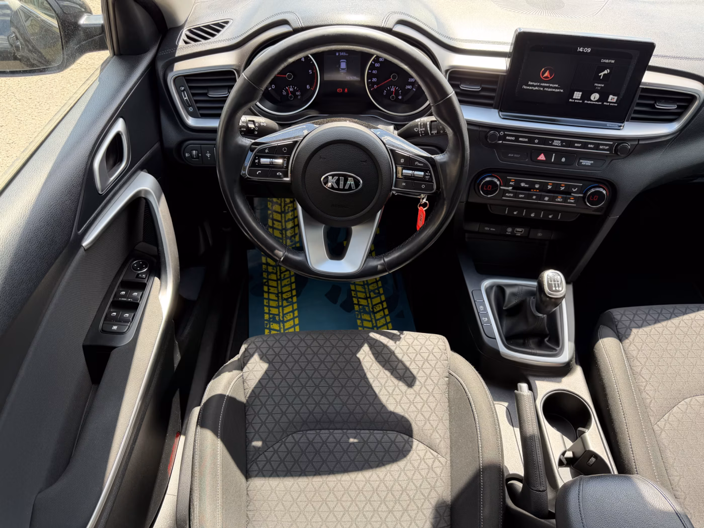 Kia Cee'd фото 11