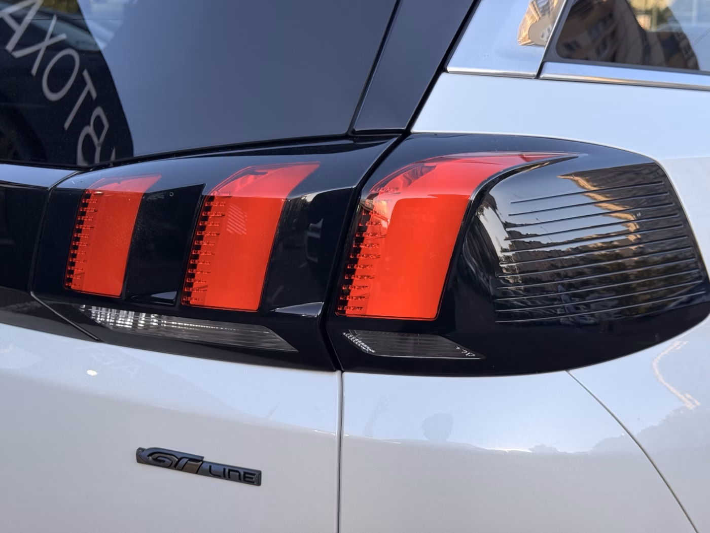 Peugeot 5008 фото 14