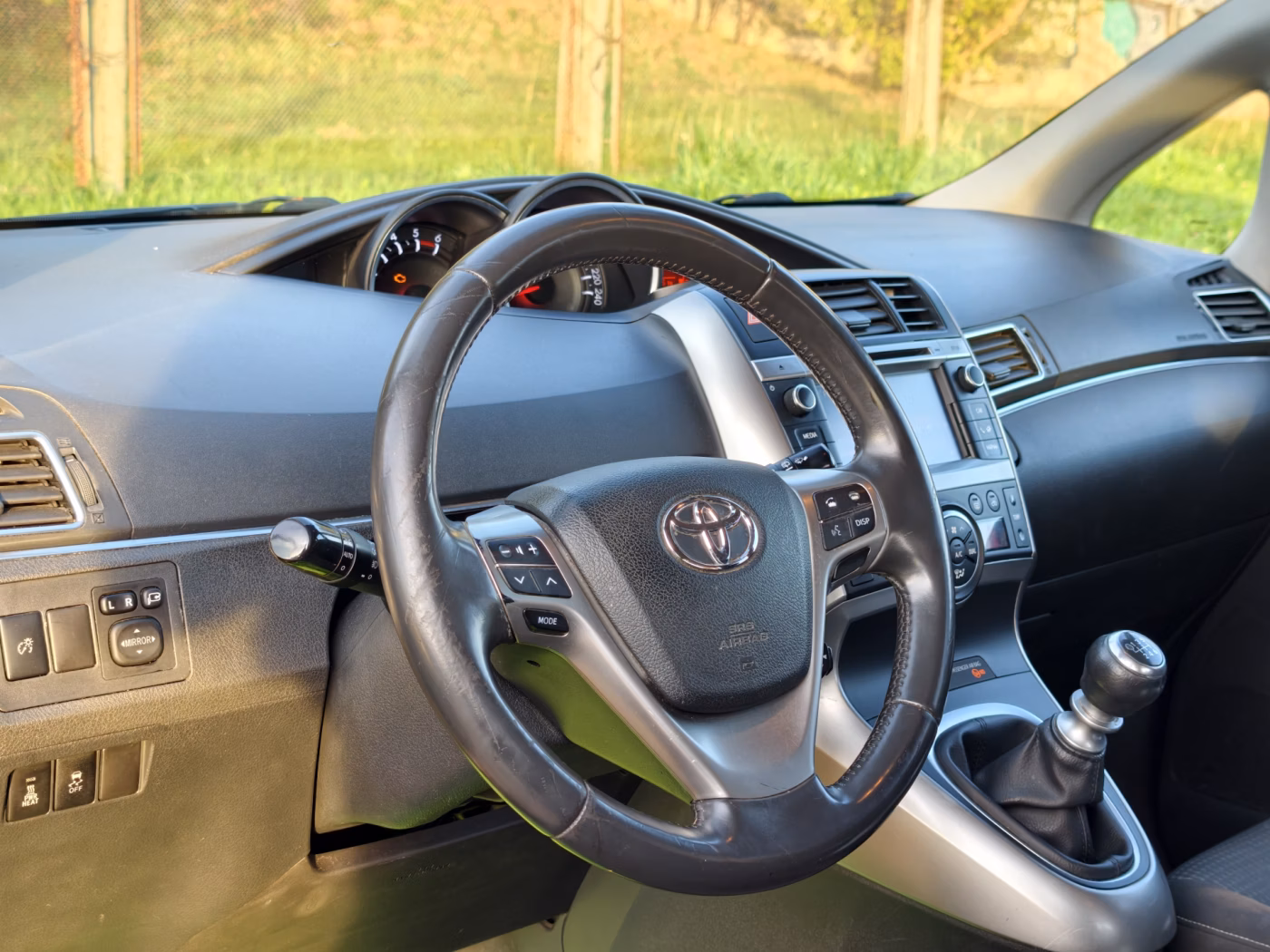 Toyota Verso фото 9