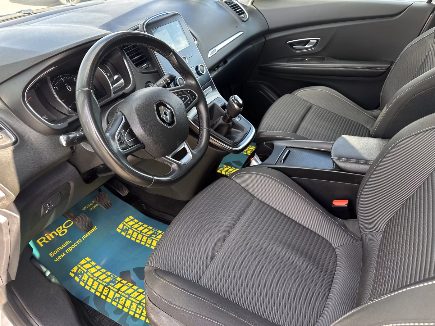 Renault Scenic фото 8