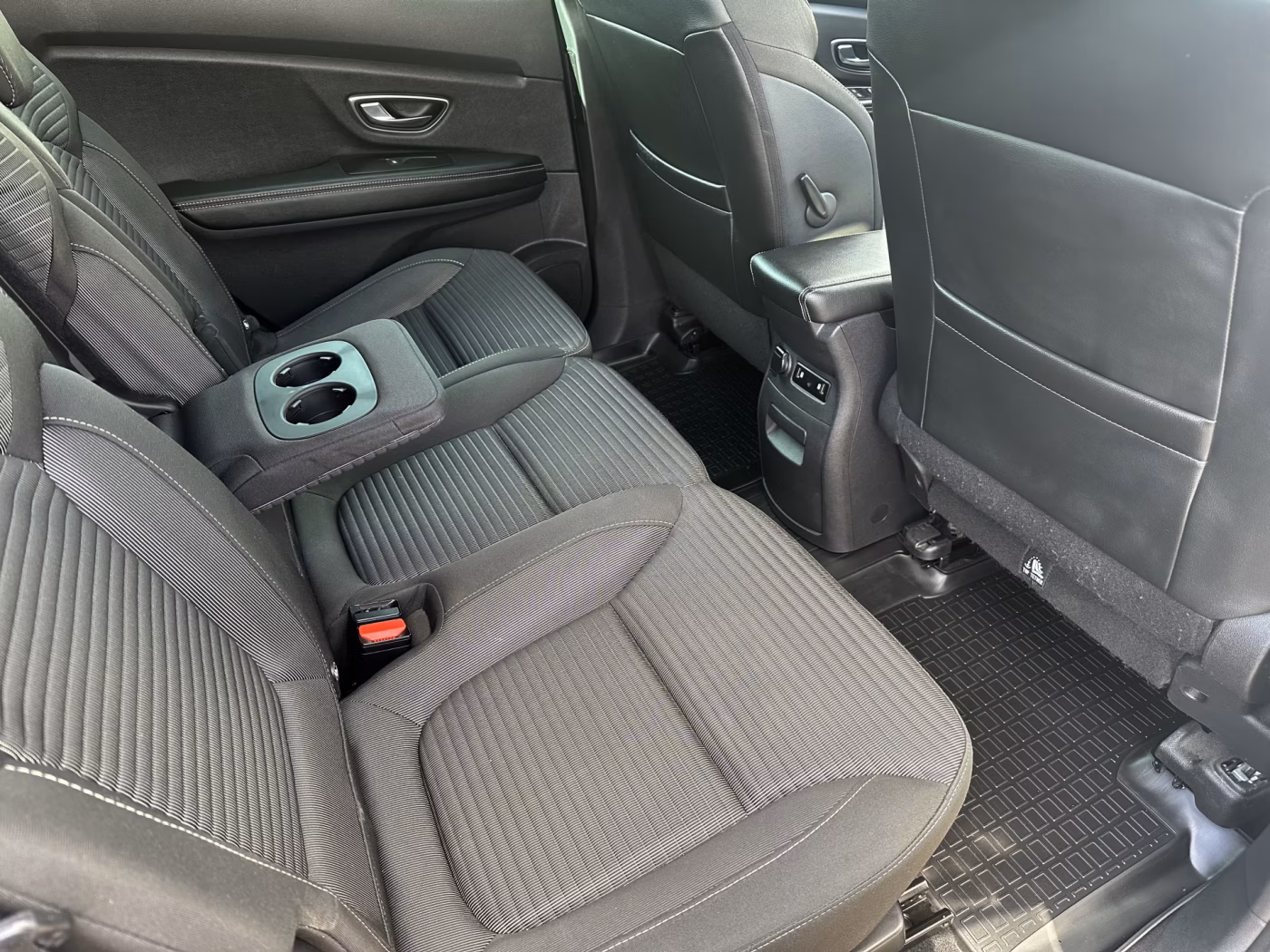 Renault Scenic фото 11