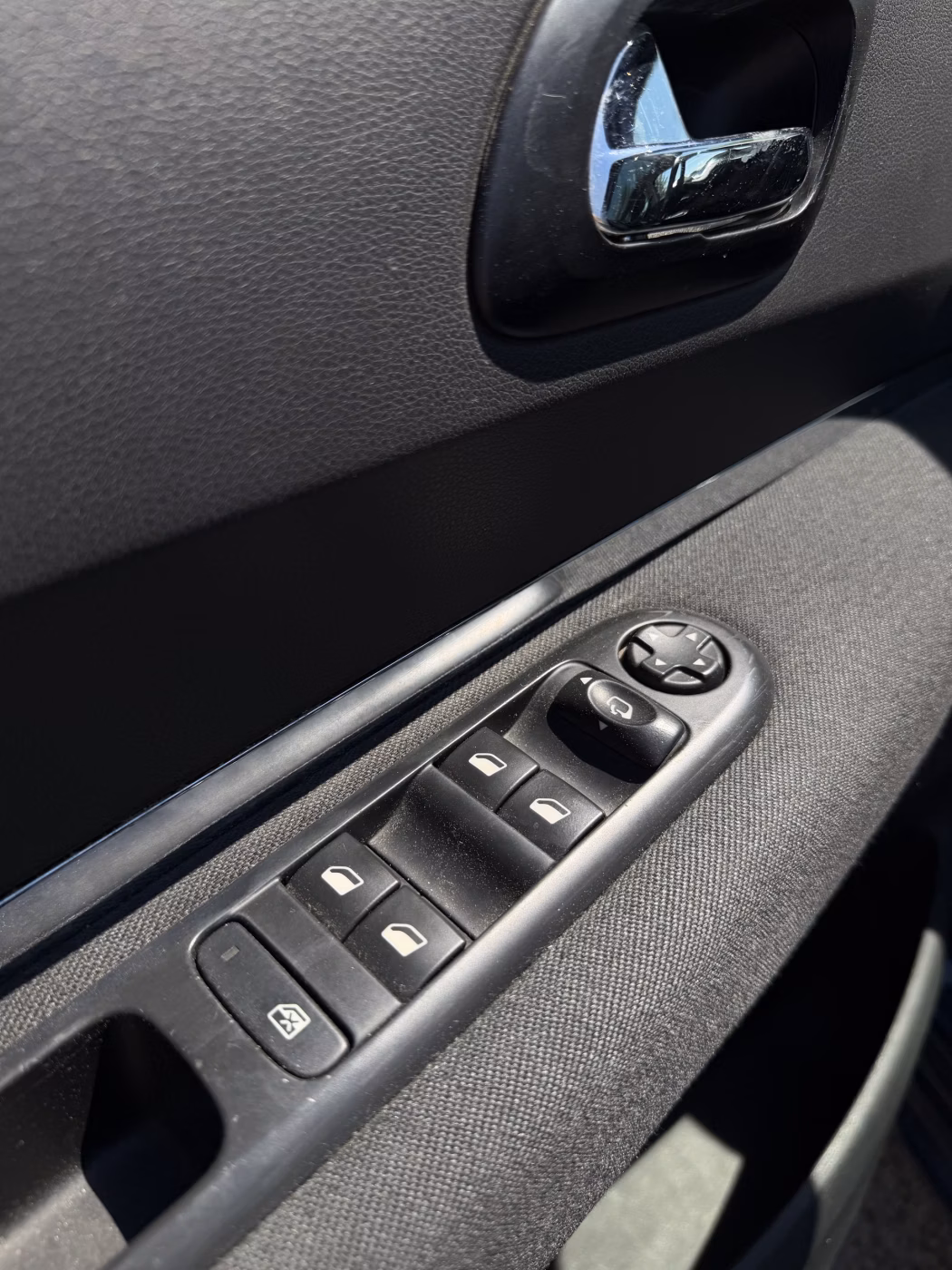 Peugeot 5008 фото 13