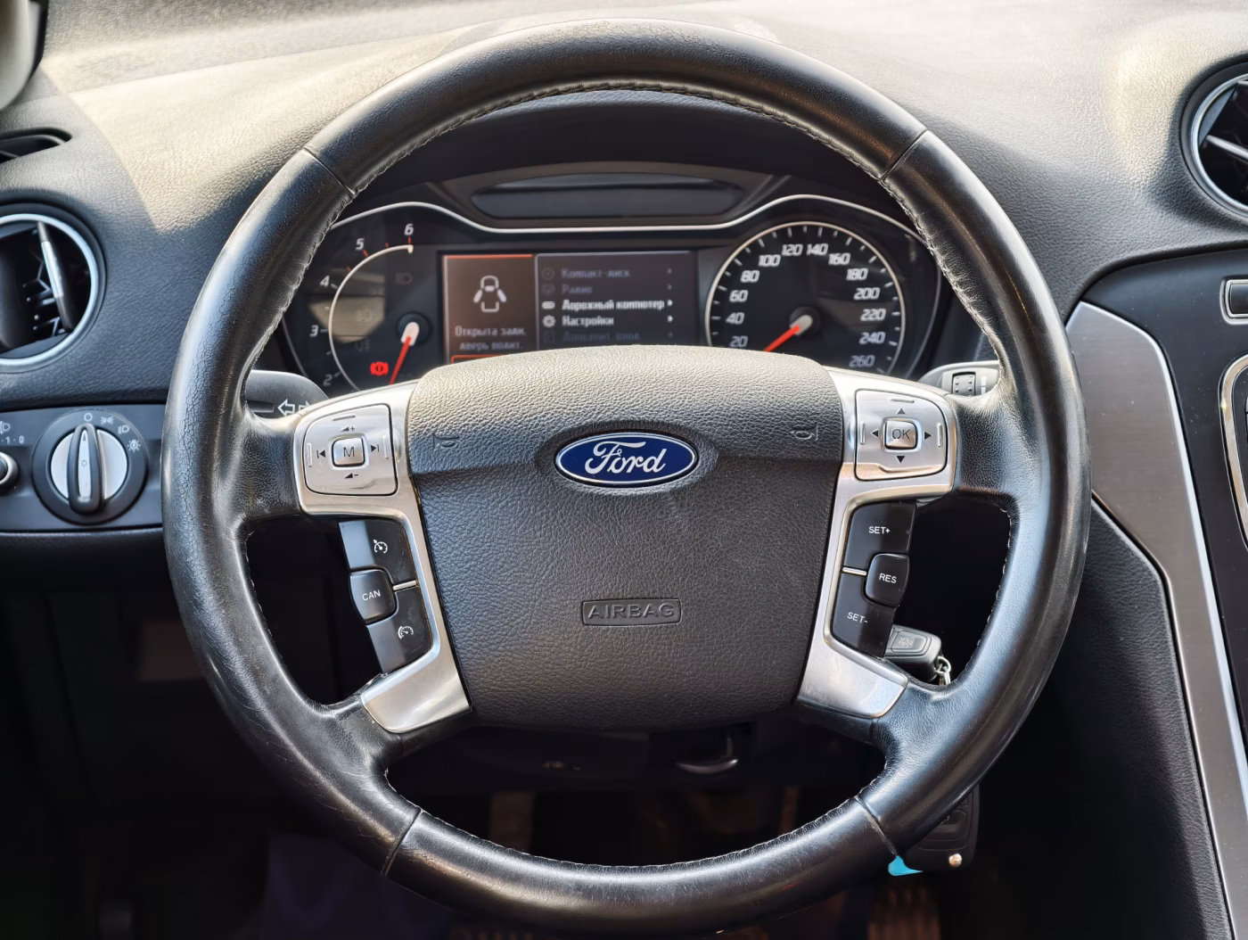 Ford Mondeo фото 15