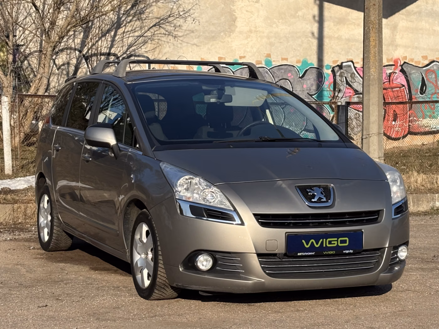 Peugeot 5008 фото 2