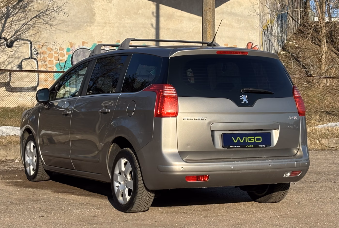 Peugeot 5008 фото 5