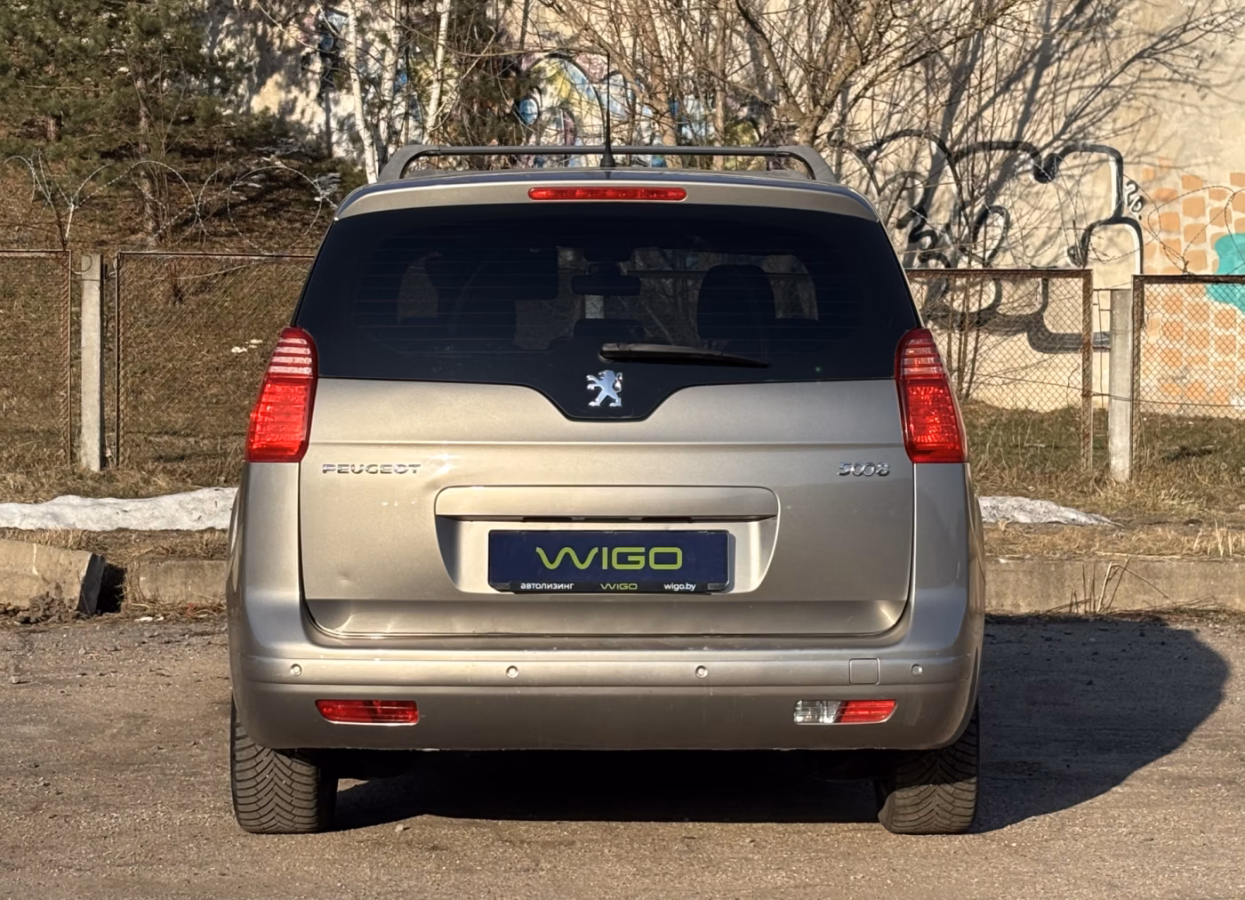 Peugeot 5008 фото 6