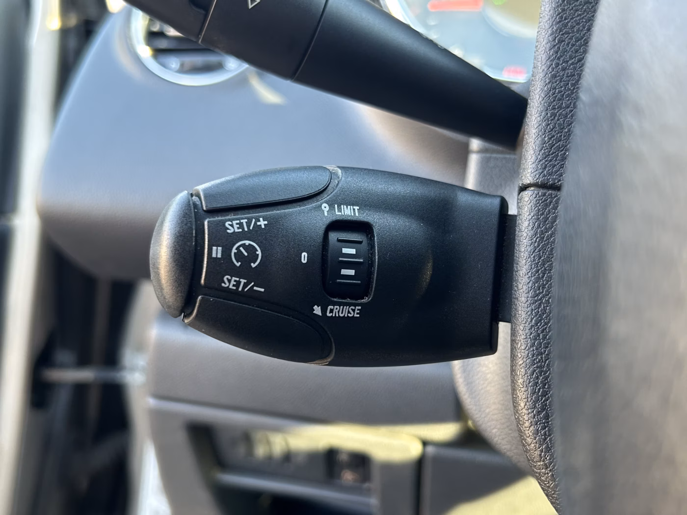 Peugeot 5008 фото 18