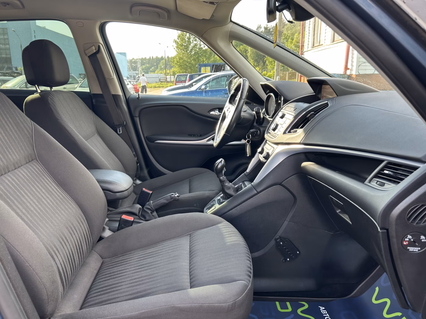 Opel Zafira фото 13