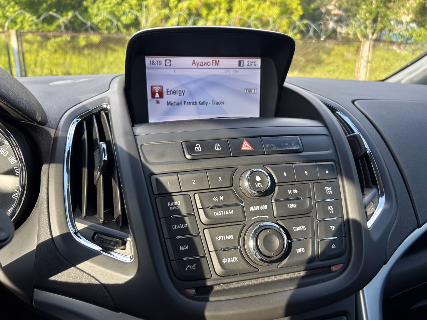 Opel Zafira фото 17